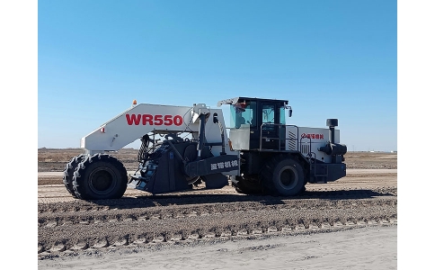 550冷再生機(jī)租賃，出租四驅(qū)冷再生機(jī)